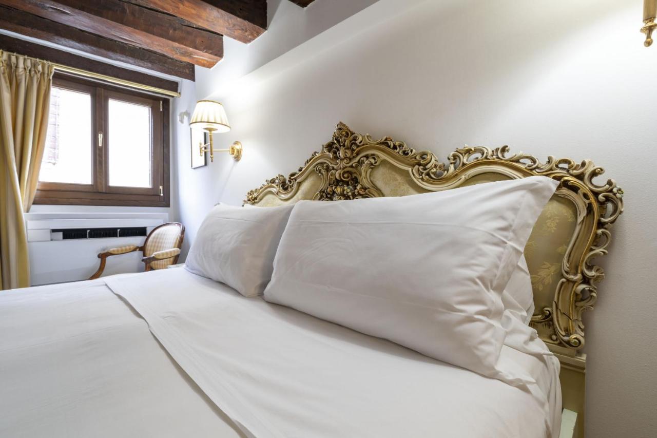 Gondola Luxury - Campo Santi Filippo E Giacomo By Wonderful Italy Venecia Exterior foto