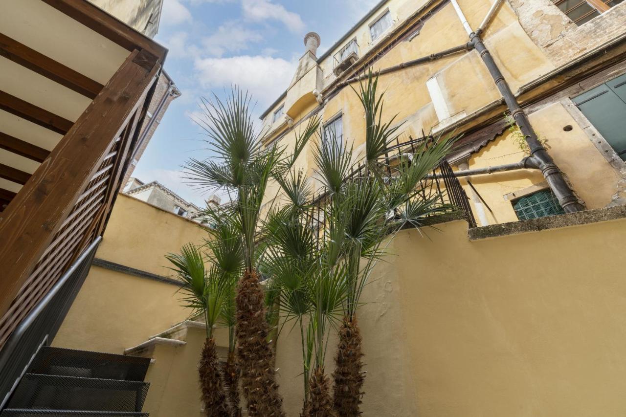 Gondola Luxury - Campo Santi Filippo E Giacomo By Wonderful Italy Venecia Exterior foto